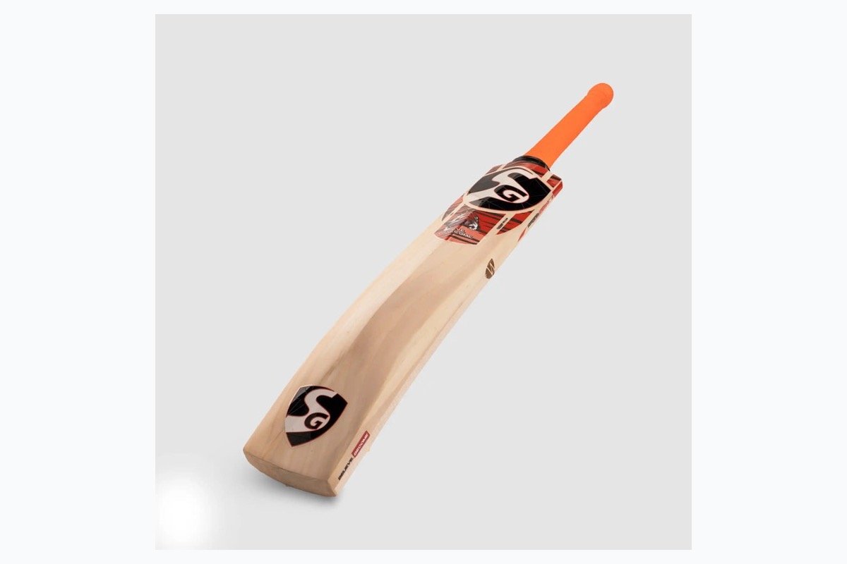 SG IK PRO Kashmir Willow Cricket Bat